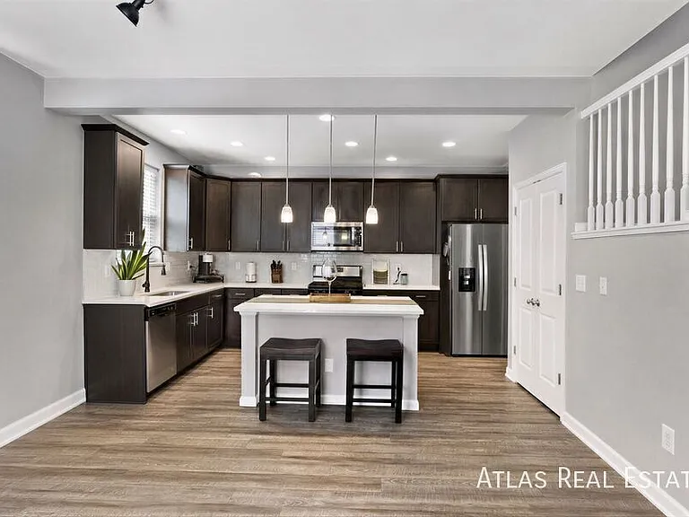 7940 Shoshone St — Photo 10