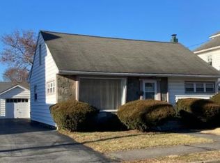 10 Lyman Ave, Pt Jervis, NY 12771