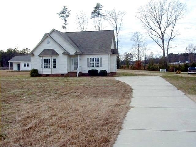 2nd image of 4952 Rolling Rock Rd