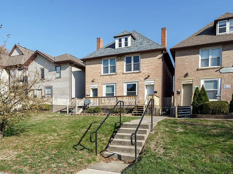 1376 Indianola Ave — Photo 1