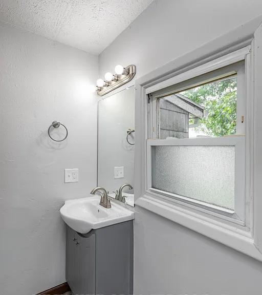 149 Brooklyn Ave SW #A — Photo 14