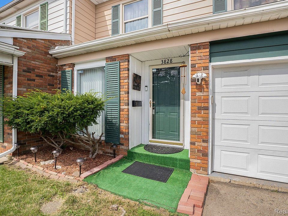 1st image of 3828 Park Forest Dr