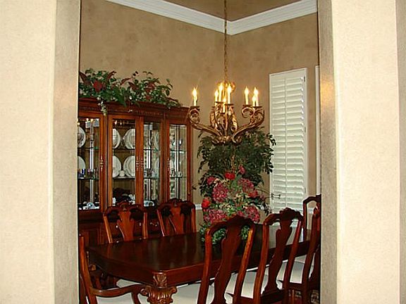 5th image of 1403 Kaitlyn Ln