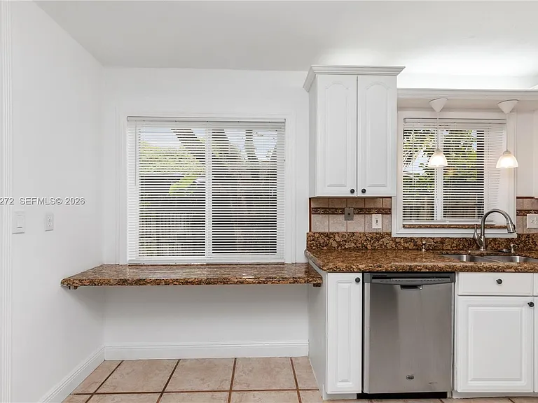 9030 SW 184th Ter — Photo 30