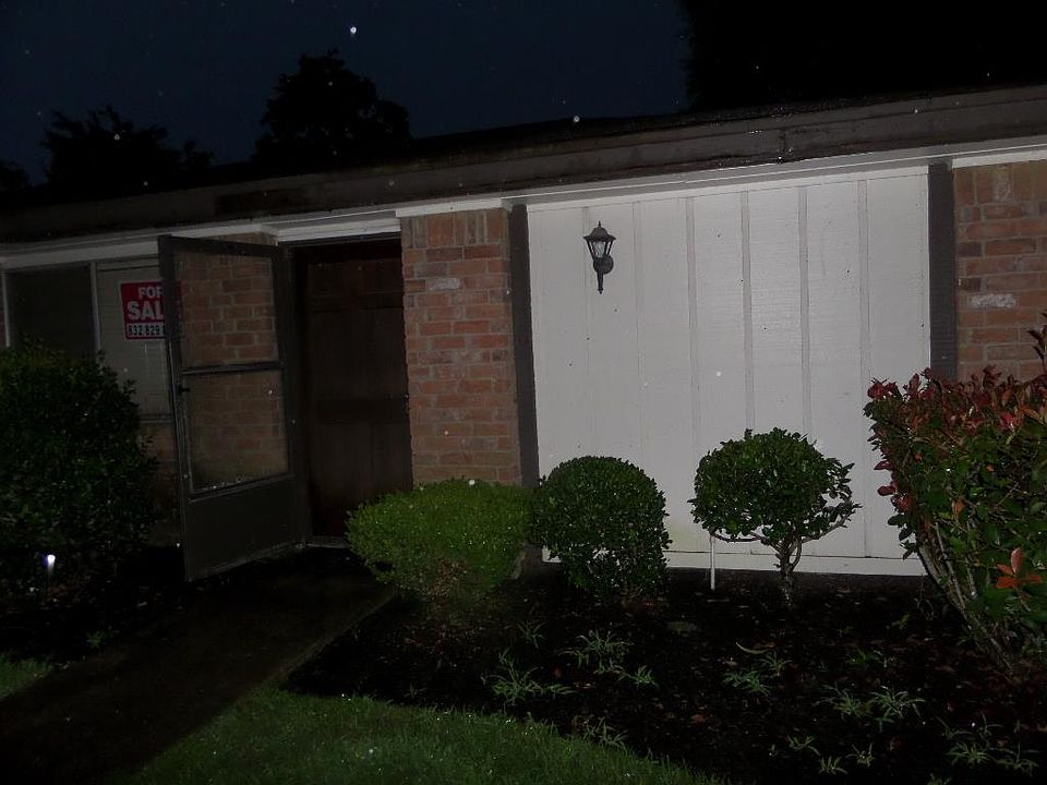 1st image of 12032 Mighty Oak Dr #A