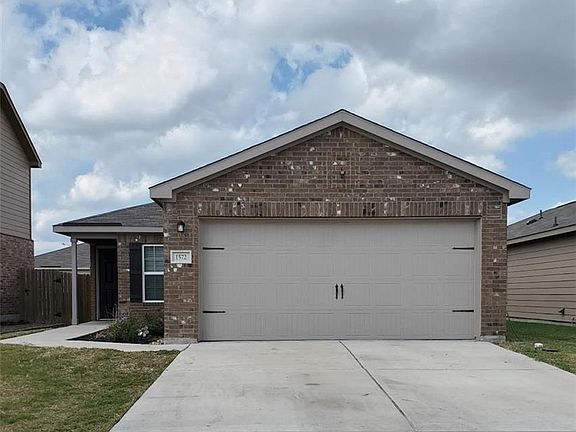 2nd image of 1572 Breanna Ln