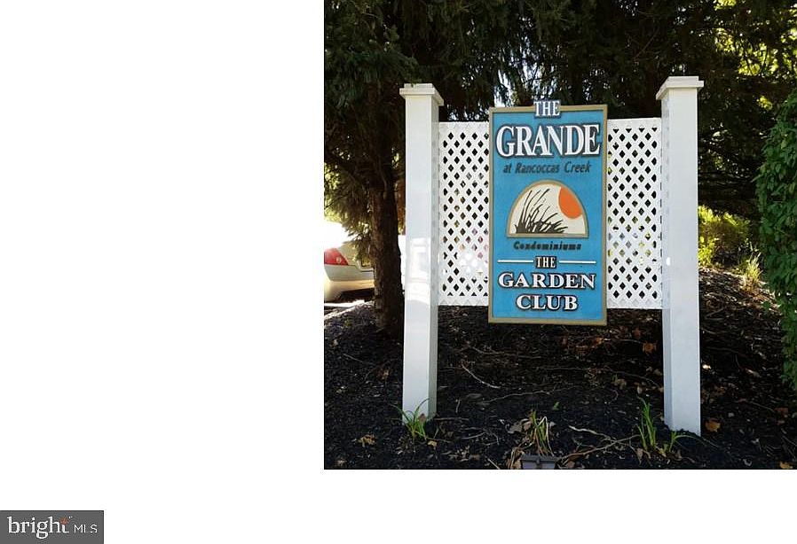 1st image of 326 Nicholas Dr