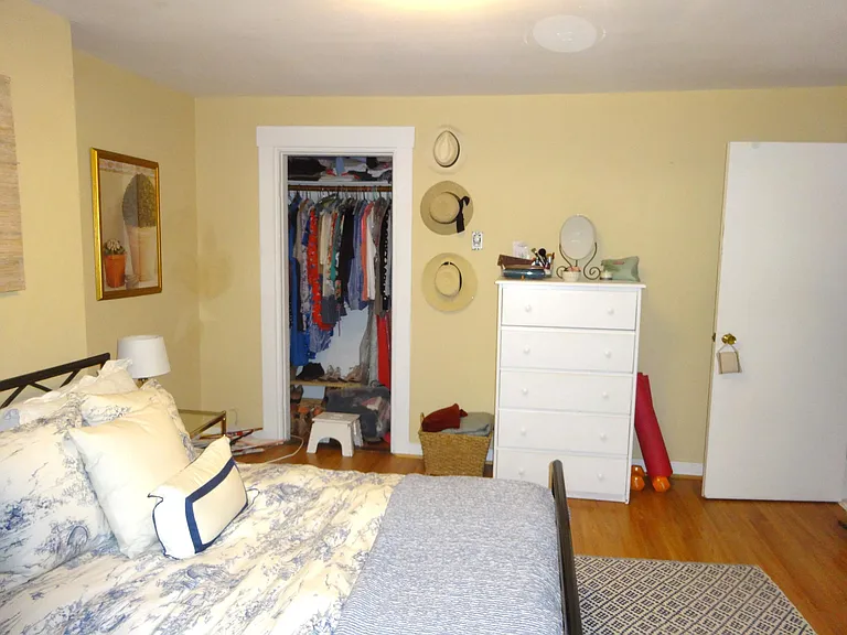 447 W Broadway #3 — Photo 10