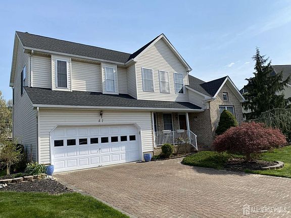 2nd image of 57 Yorktown Rd S