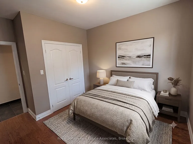 48 Mississauga Rd N #4 — Photo 20