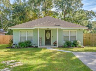 45 Montgomery Dr, Crawfordville, FL 32327