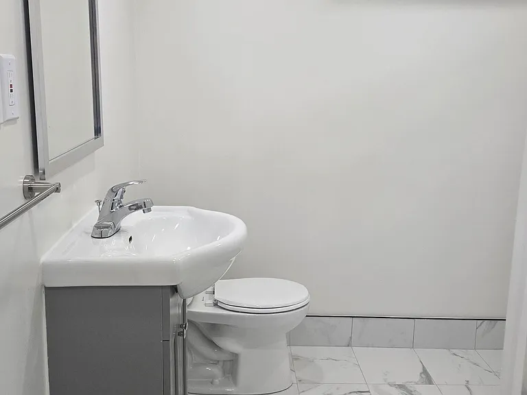 1195 Augusta Ct — Photo 5