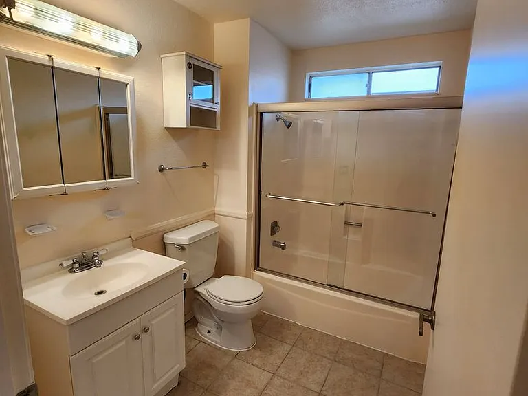9568 Carroll Canyon Rd #250 — Photo 9