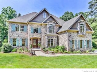 3833 Lakeside Dr, Charlotte, NC 28270