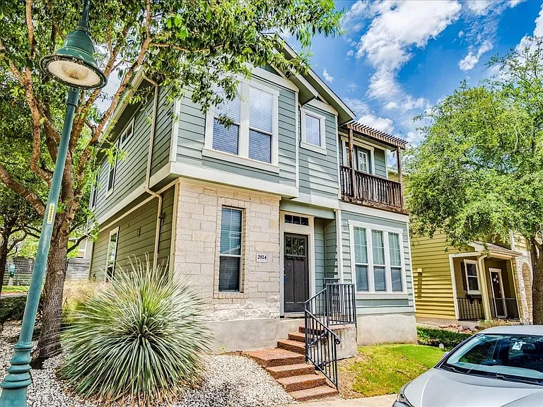 2924 Bond Dr #4C — Photo 2