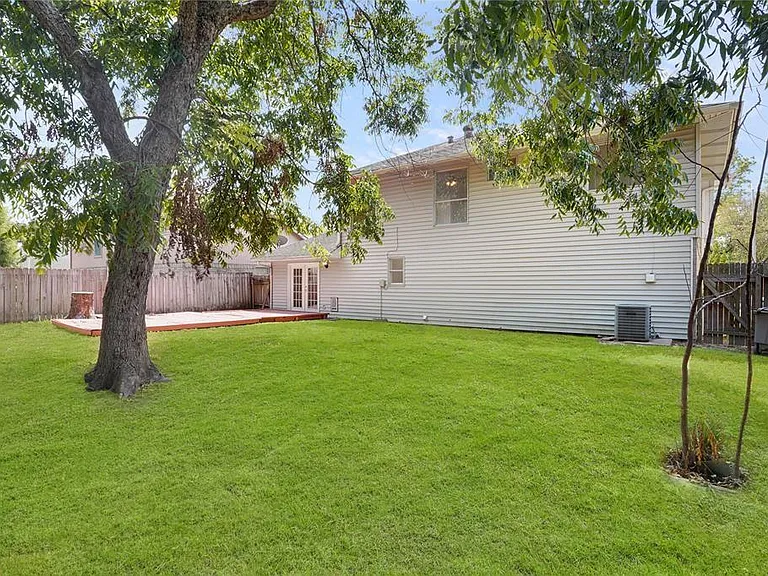 10518 Linecamp Dr — Photo 20