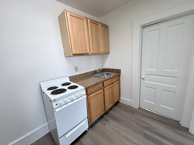 1 bed, 450 sqft, $800 — Photo 4