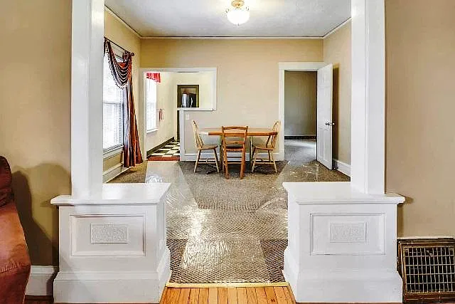 710 N Lee St — Photo 4