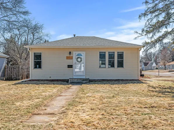 5925 46th Ave N, Crystal, MN 55422