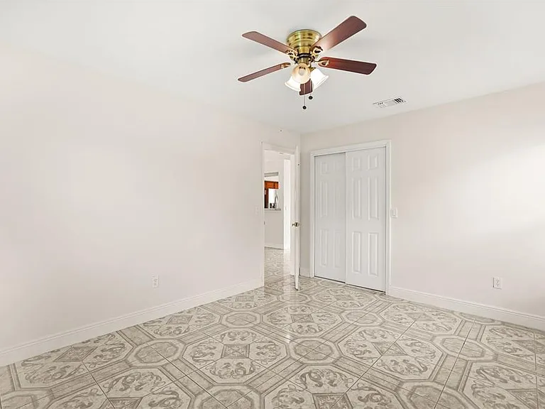 948 Ocala Woods Ln — Photo 16