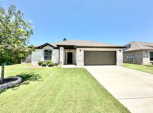 420 Holstein Dr, Belton, TX 76513