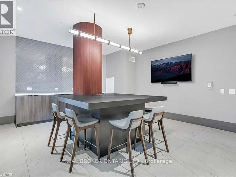 55 Duke St W #1101 — Photo 30