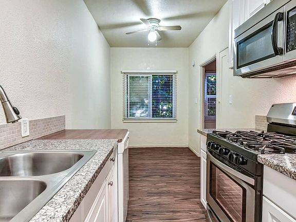 4th image of 1040 N 4th St #Ca066dae4