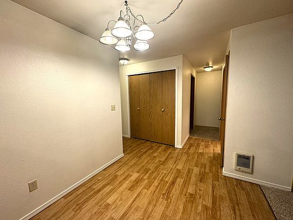 5th image of 6542 42nd Ave SW #202