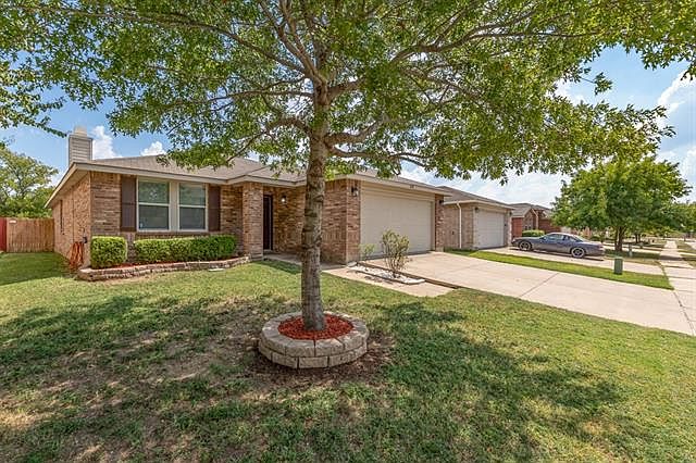 1st image of 513 Riverflat Dr