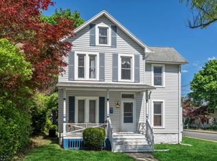 16 Grand Ave, Washington Boro, NJ 07882