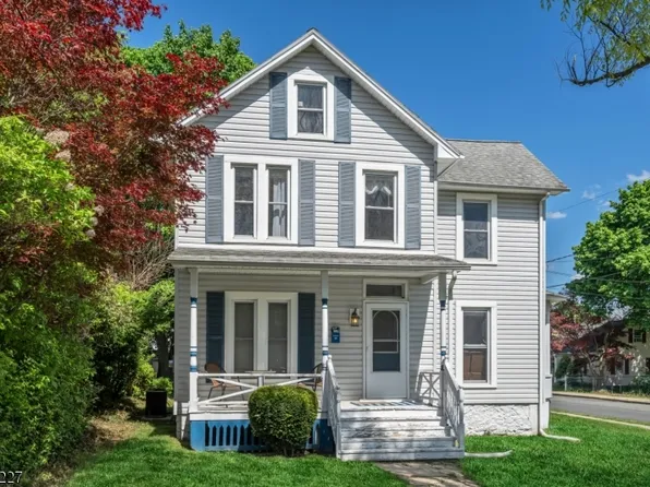 16 Grand Ave, Washington Boro, NJ 07882
