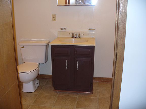 2nd image of 124 Mary Lee Dr APT 7