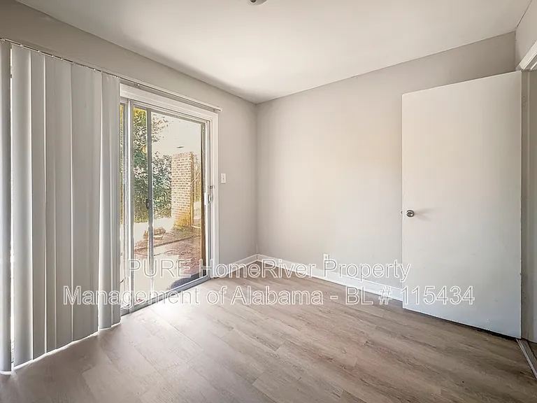 1701 Longmeadow Dr — Photo 10