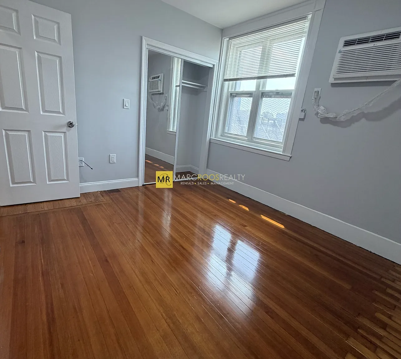 1 bed, 550 sqft, $3,600 — Photo 3