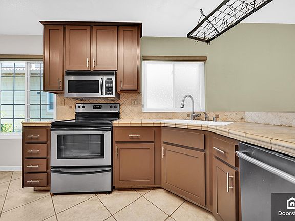 5th image of 1550 Timber Creek Dr