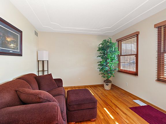 5th image of 640 Liberty Ct