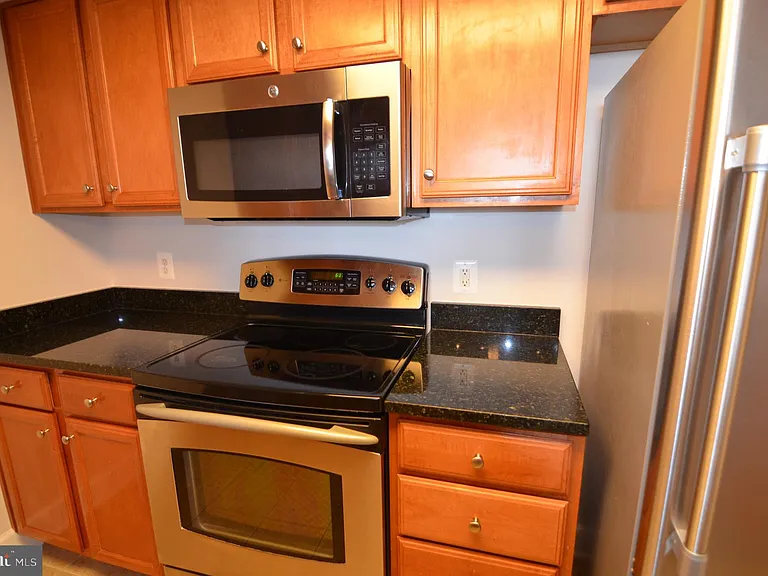 11800 Sunset Hills Rd #1102 — Photo 8