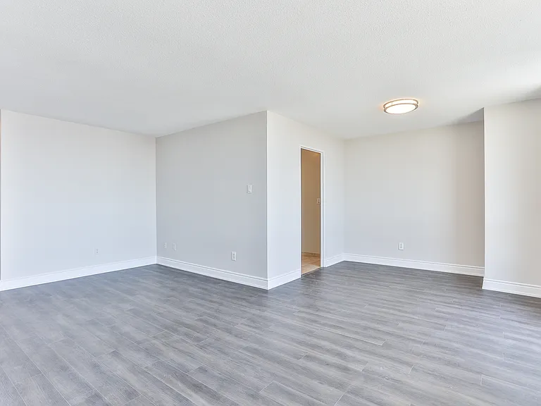 500 Duplex Ave #1606 — Photo 14