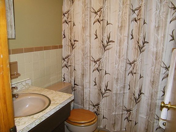 2nd image of 3769 Grant St
