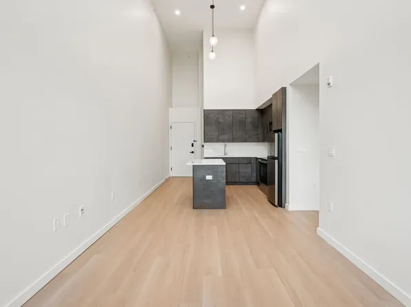 1 Mallory Avenue image 31 of 51