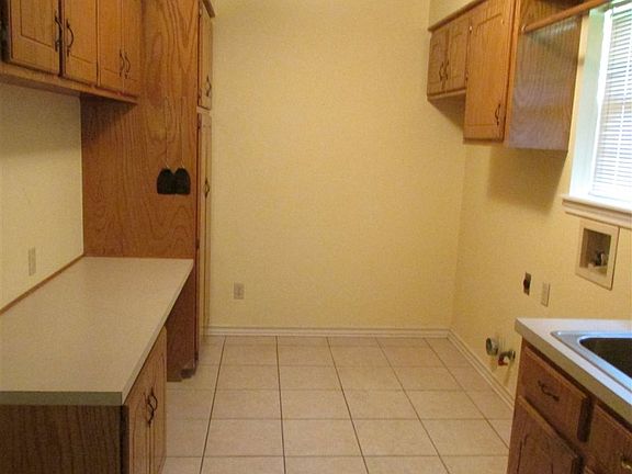 5th image of 5505 Deer Creek Dr