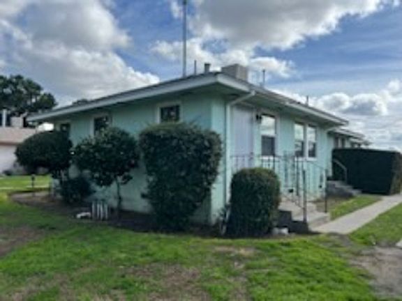 2nd image of 2132-2136 E Peralta Way