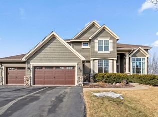 7124 Northwood Ct, Chanhassen, MN 55317