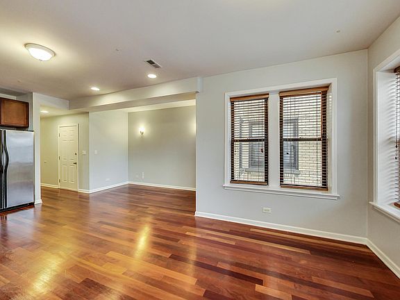 3rd image of 4849 N Christiana Ave #2