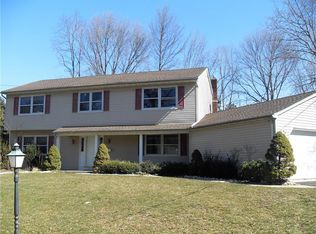 10 Raven Ct, East Brunswick, NJ