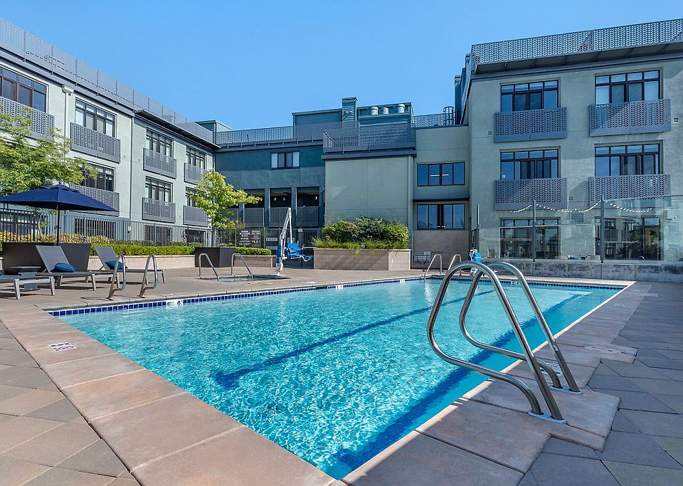 1st image of 1500 Newell Ave #229