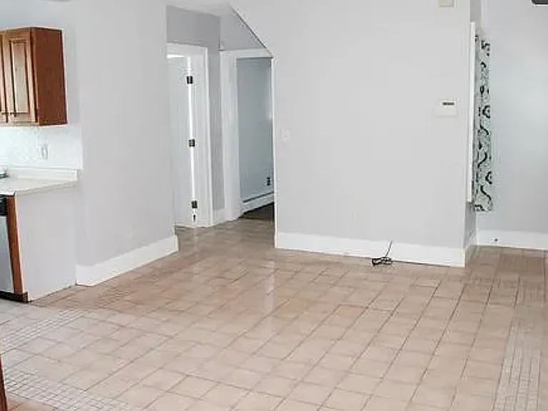 575 Dubuque St #1 — Photo 5