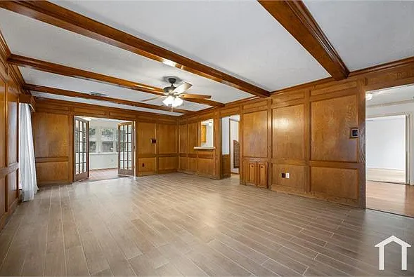 16318 Southampton Dr — Photo 29