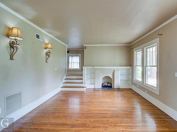 5th image of 443 Gladstone Blvd