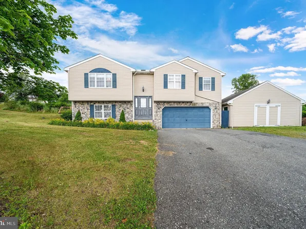 479 Faith Dr, Mohrsville, PA 19541